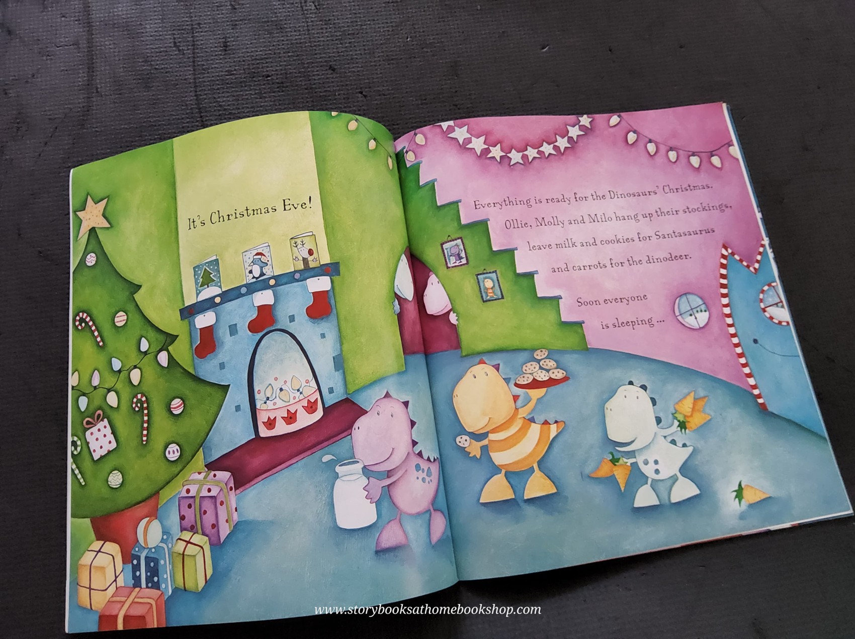 หนังสือนิทานปกอ่อน** 🍅SANTASAURUS BY NIAMH SHARKEY