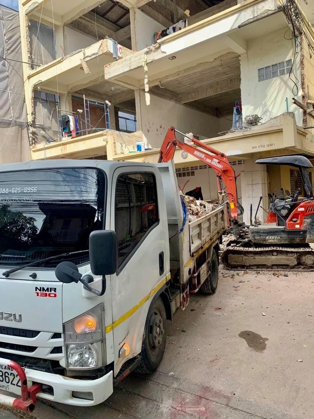 เช่ารถดั้ม 6 ล้อ