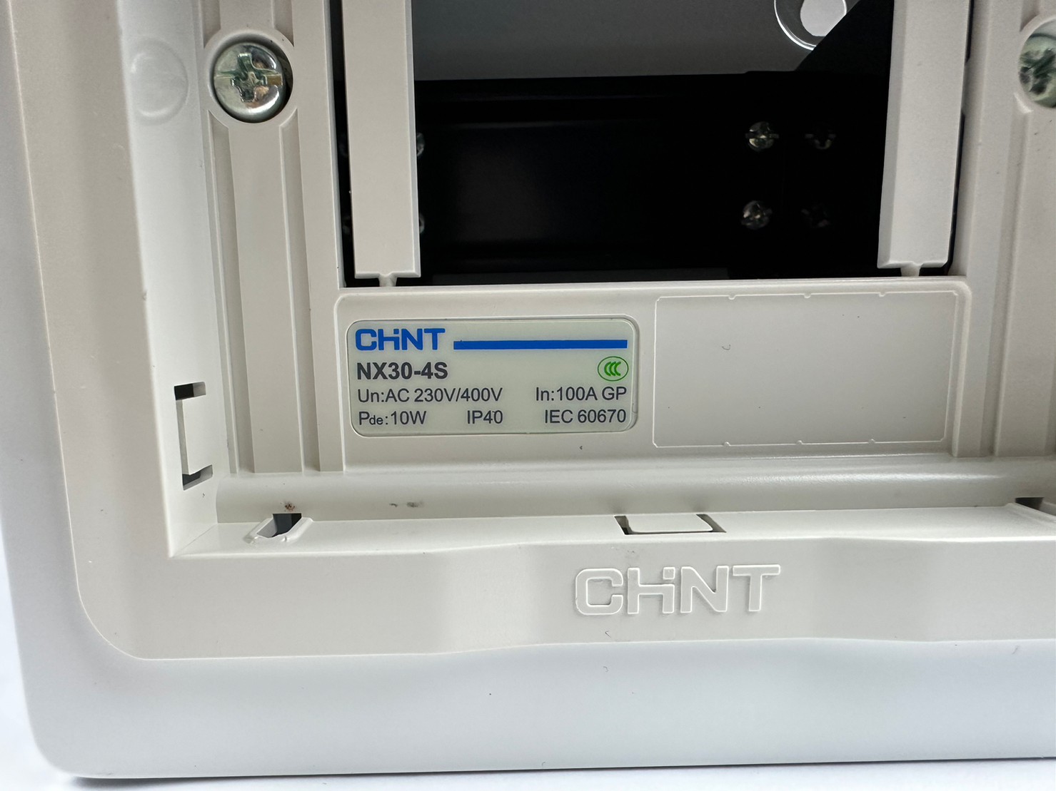 ตู้ควบคุมไฟ ตู้คอนซูมเมอร์ยูนิต Consumer Unit ตู้เปล่า 4 ช่องรุ่น NX30-4S