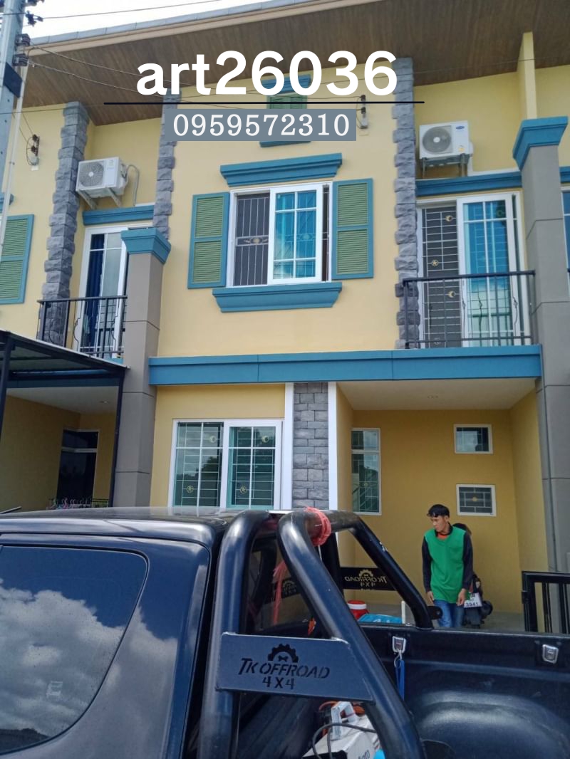 เหล็กดัดพร้อมมุ้งลวด ลายดาวและพระจันทร์