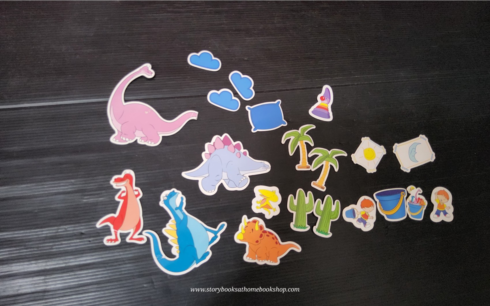 MAGNET BOARD BOOK ** 🍅🍅HARRY AND HIS BUXKET FULL OF DINOSAURS: HARRY'S DINO WORLD MAGNET BOOK