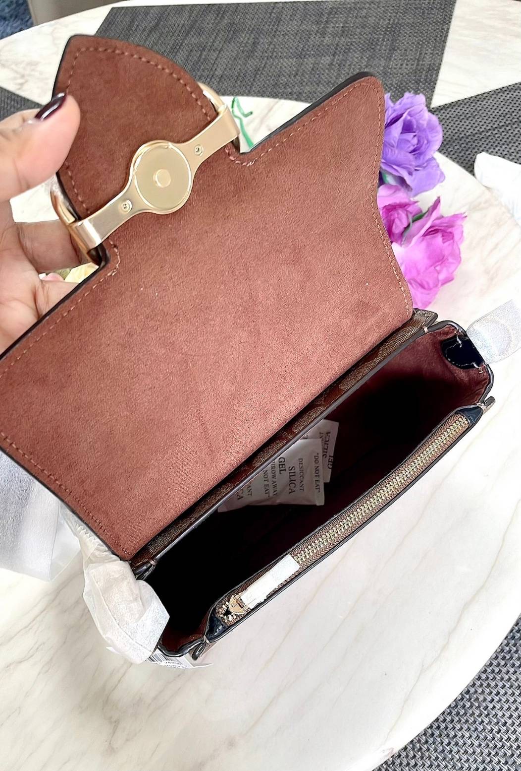 ใหม่ล่าสุด New Coach Top Handle Satchel In Colorblock Signature Canvas 💥ขนาด 8 1/4" (L) x 6 1/4" (H) x 4 1/4" (W)