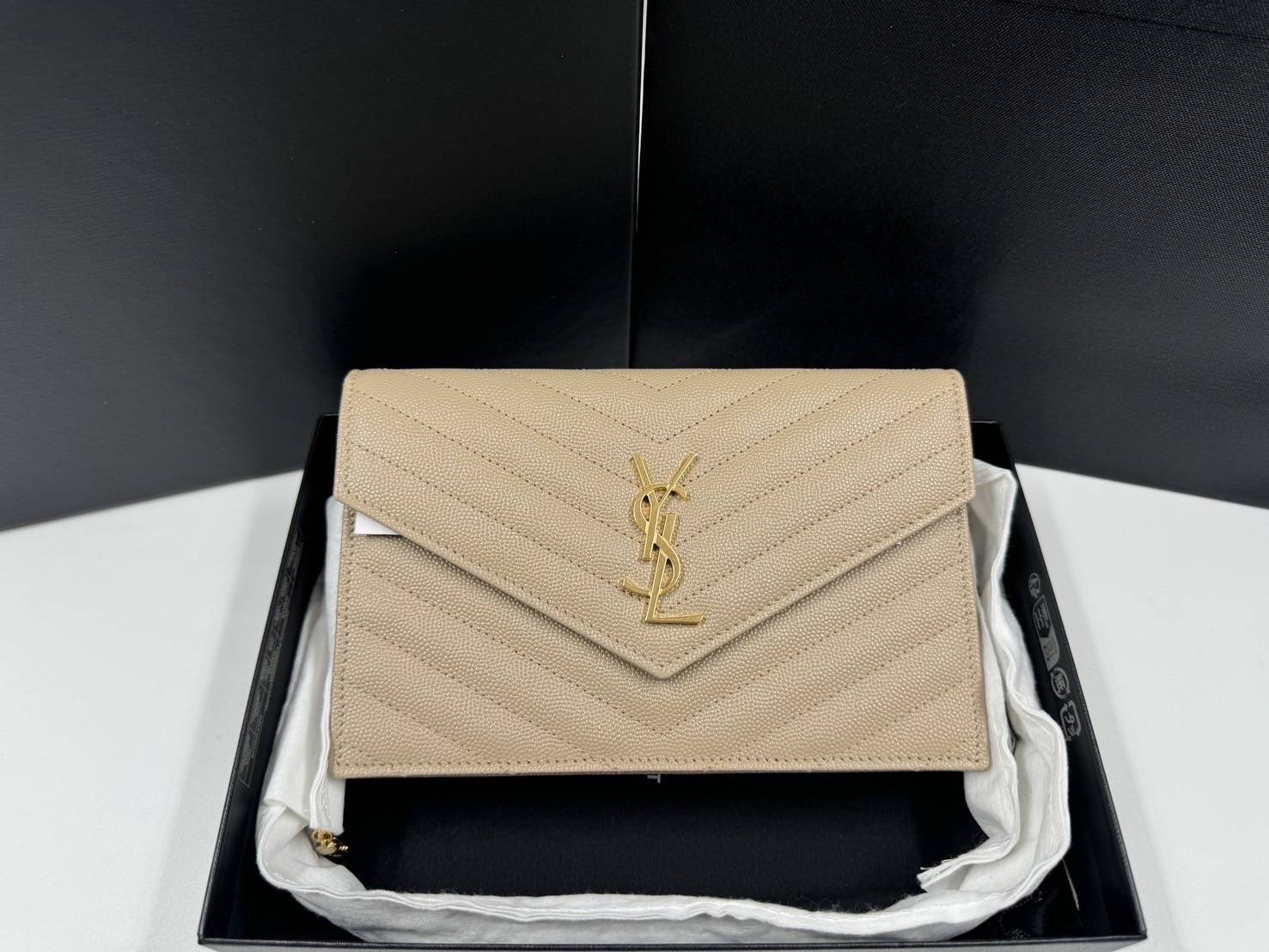 โปร New YSL WOC 7.5“ Dark beige / gold อุปกรณ์ การ์ด กล่อง ถุงผ้า ถุงกระดาษ