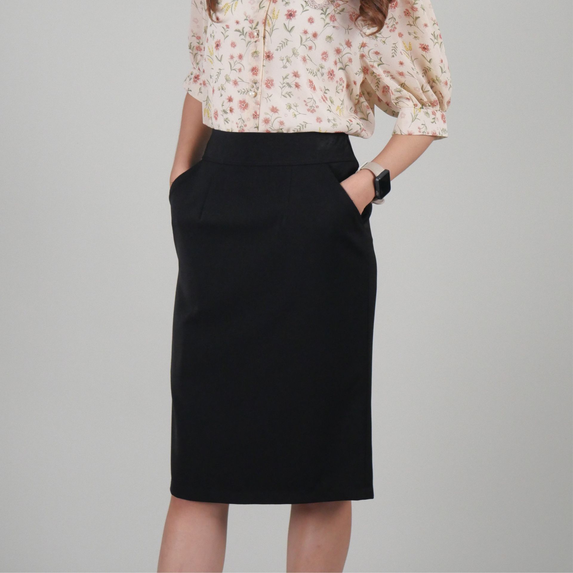 กระโปรงปิยารัตน์ ทรงตรง 2 กระเป๋า ผ้านาโน สีดำ ไซส์ S-5XL ความยาว 24 นิ้ว สำหรับข้าราชการ