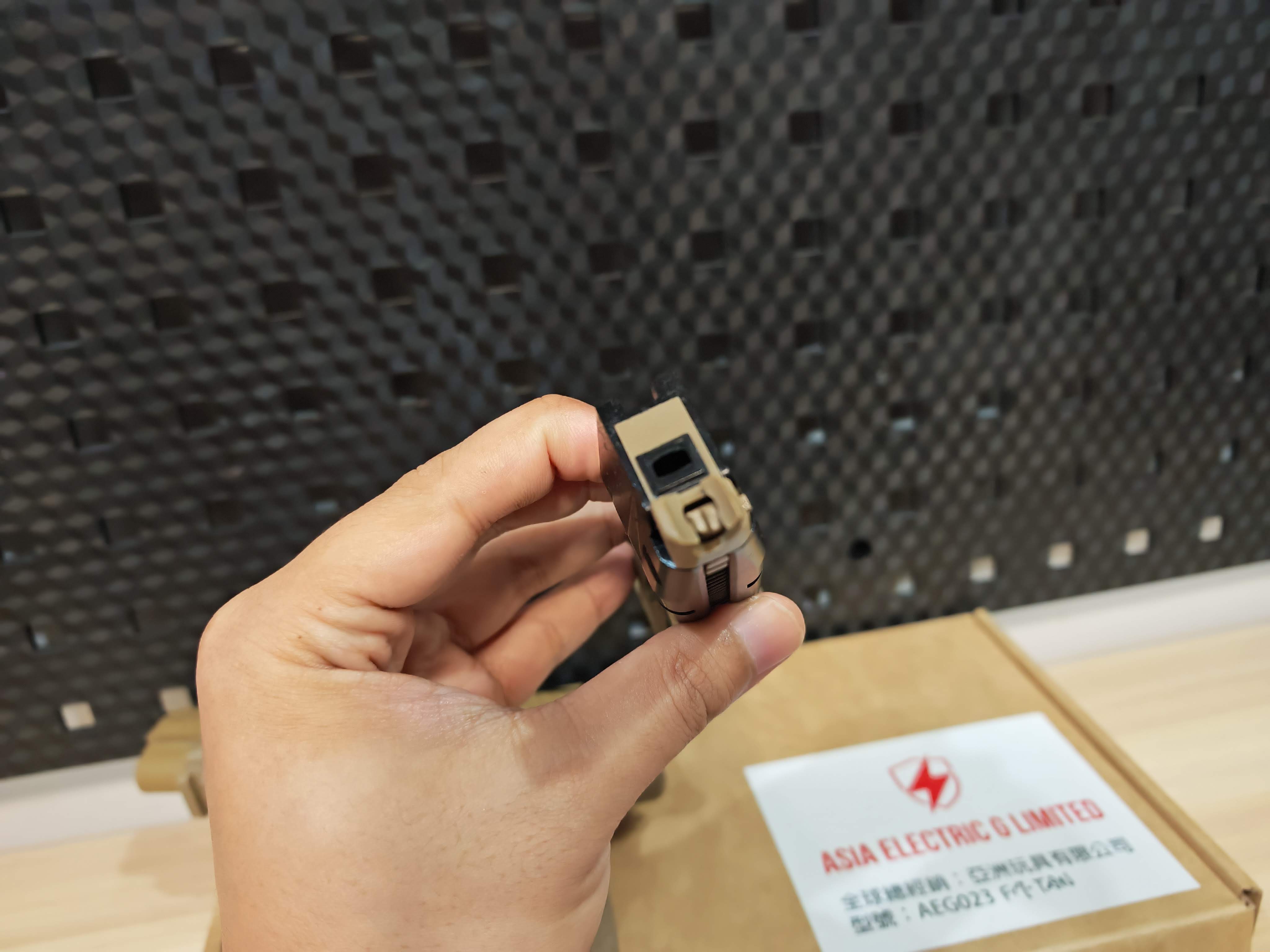 WE Sig Sauer P320 M17 สีทราย GBB BB Gun บีบีกัน แบบแก๊ส ปืนอัดลม มือสอง Airsoft Gun