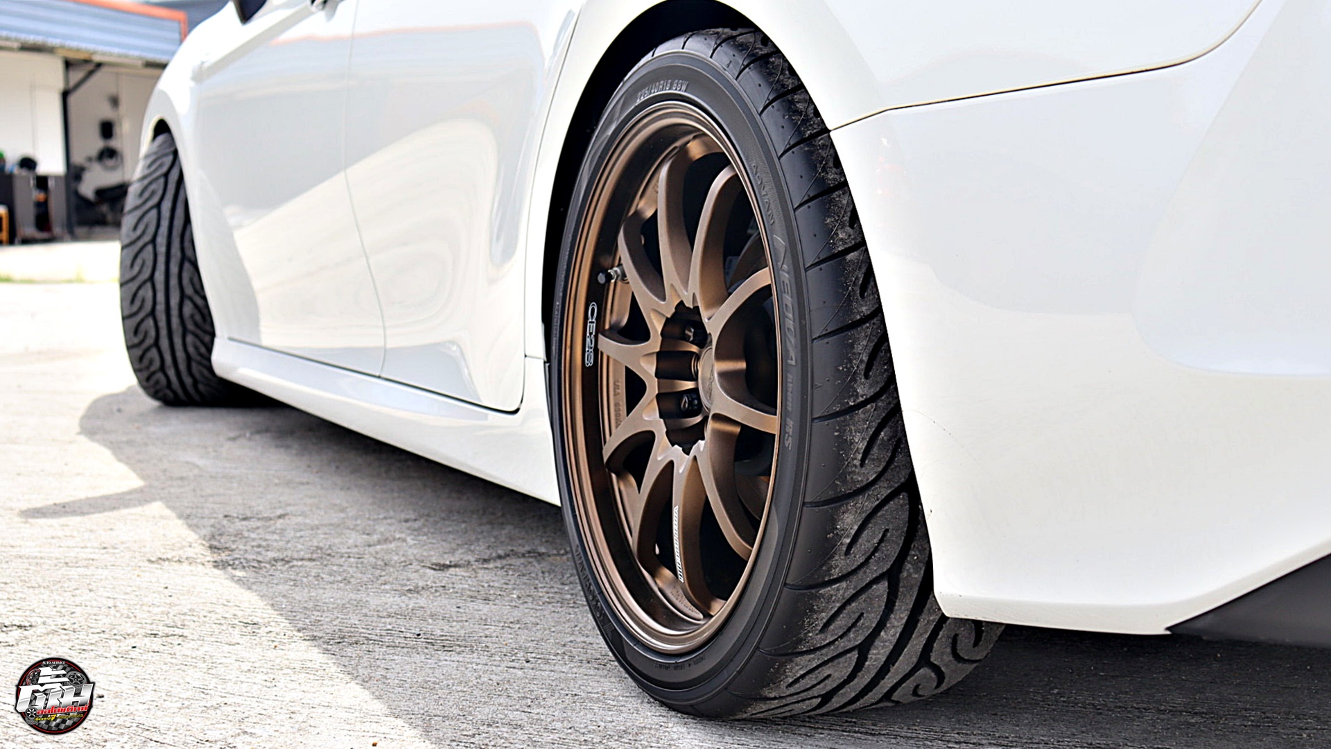 TOYOTA CAMRY เปลี่ยนยาง YOKOHAMA ADVAN Neova AD08 RS 225/40R18 88W