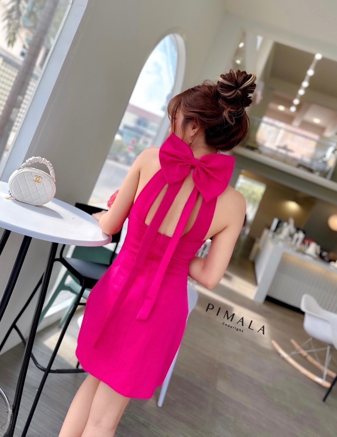 เดรส+เข็มกลัดโบว์ เดรสแขนกุดทรงเรียบๆแต่น่ารักมากกก