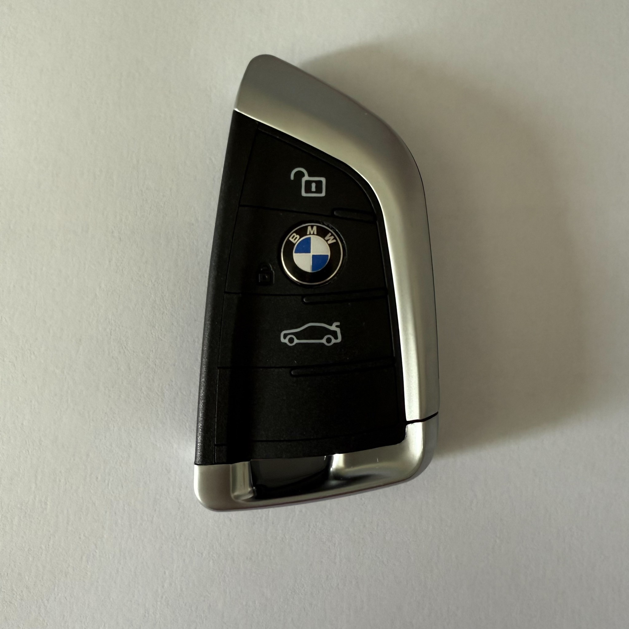 รีโมต BMW ทรงใบไม้ BLACK 3 ปุ่ม 315/433/868 MHz ID49