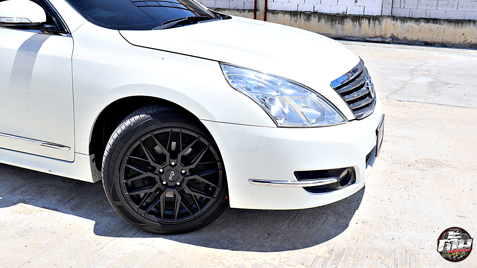NISSAN TEANA เปลี่ยนล้อยาง ล้อNICHE GAMMA ขอบ18นิ้ว ยาง KUMHO MAJESTY9 SOLUS TA91 235/45R18 94V
