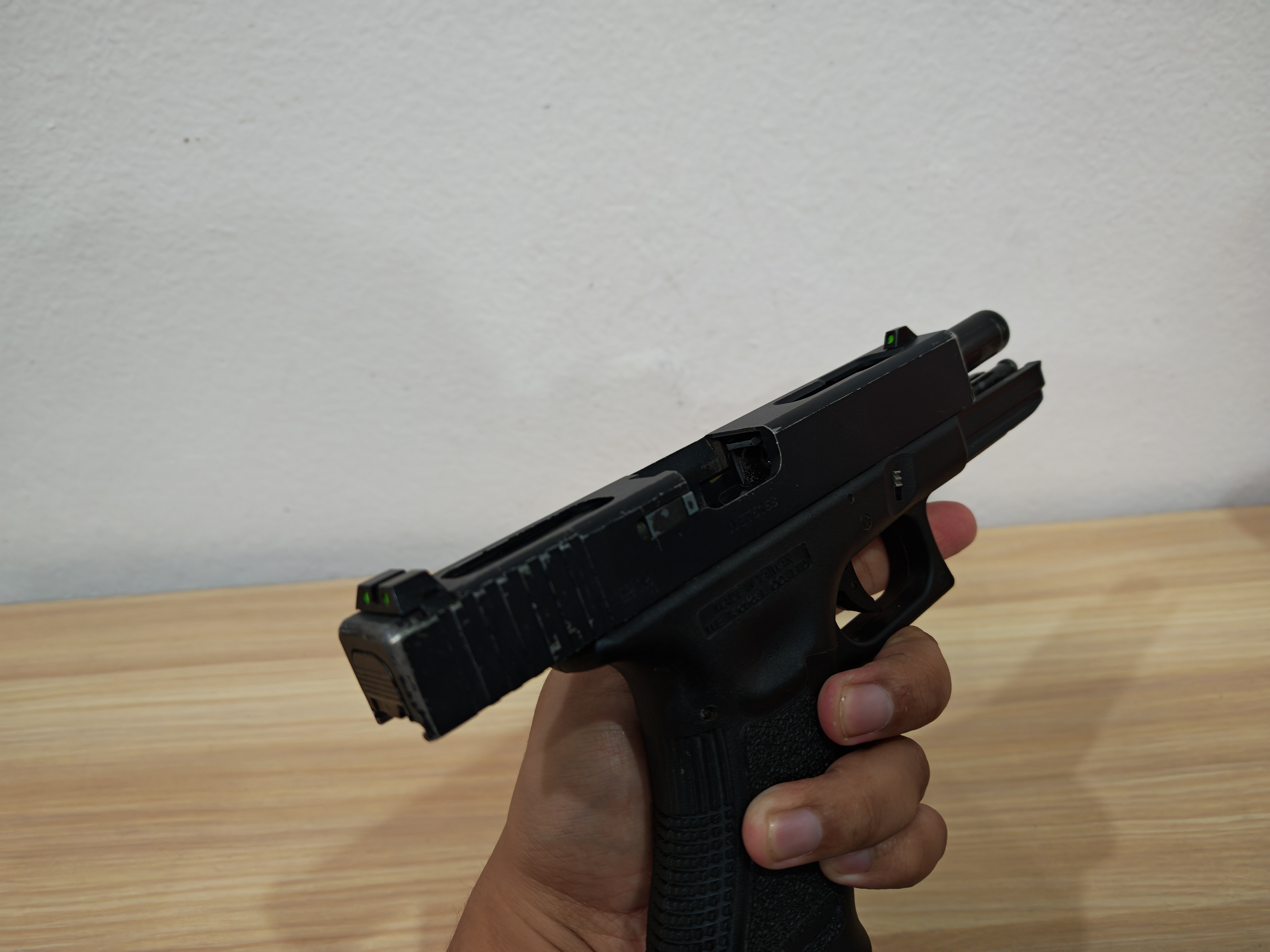 WE G18C Glock18C Gen3 Full Auto ไต้หวัน BB Gun บีบีกัน แบบแก๊ส ปืนอัดลม Airsoft Gun มือสอง