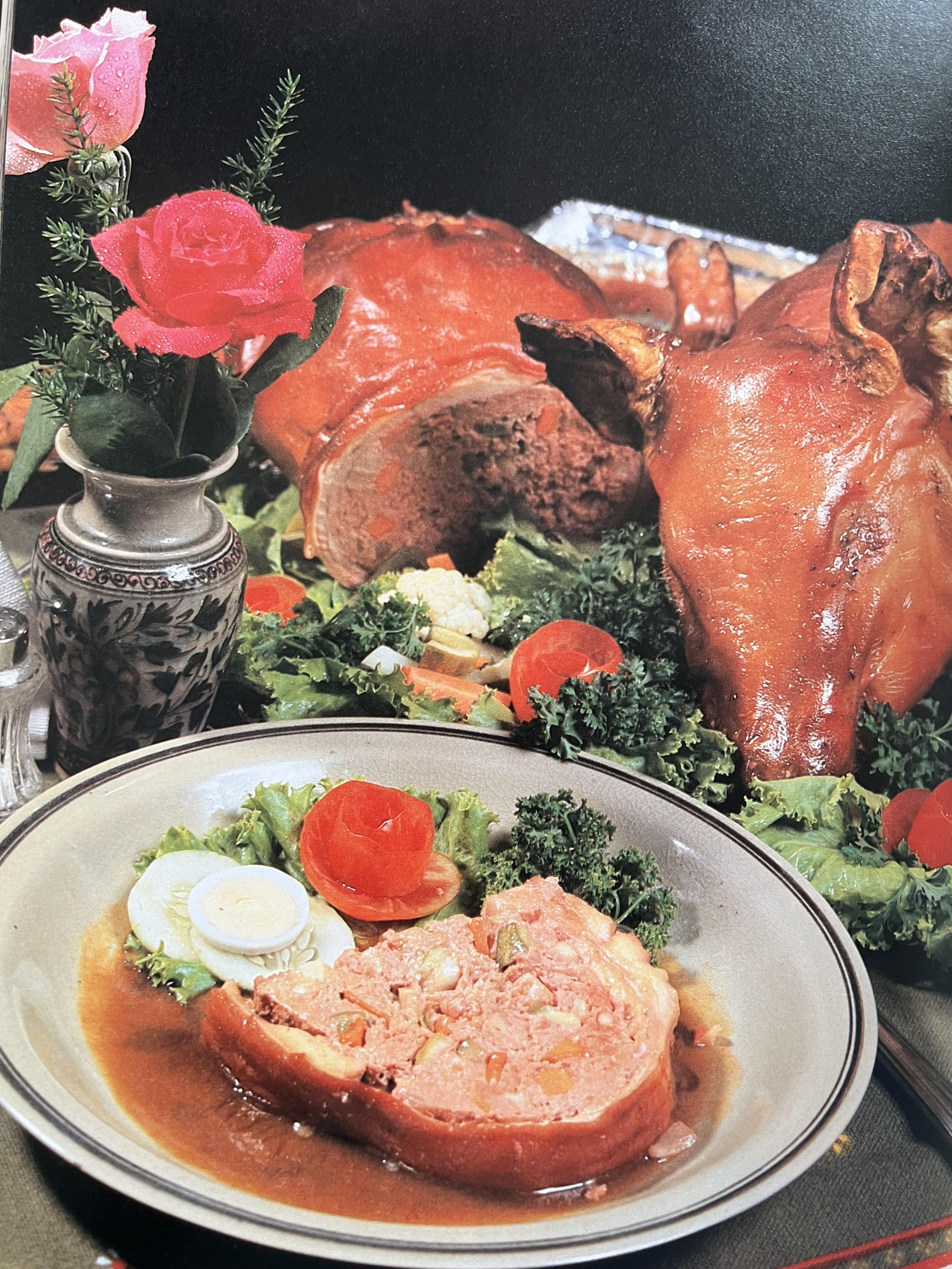 ตำราอาหารภัตตาคาร โดย : อาจารย์ศรีสมร คงพันธุ์ อาจารย์มณี สุวรรณผ่อง อาจารย์จันทร ทศานนท์.