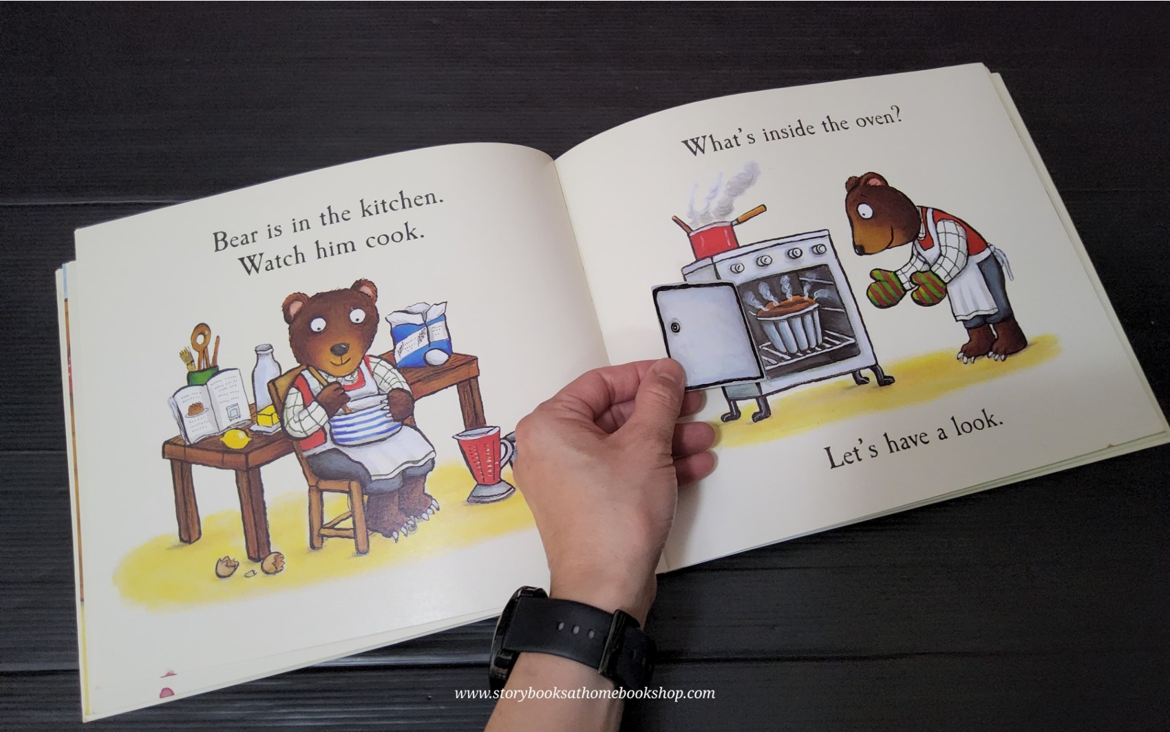 หนังสือนิทานปกอ่อน flap book** ♥️TALES FROM ACORN WOOD BY JULIA DONALDSON.AXEL SCHEFFLER