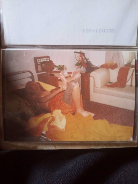 ไม้เท้าหลวงปู่ครูบาชัยยะวงศา วัดพระพุทธบาทห้วยต้ม จารตลอดด้าม ด้ามนี้ได้มาจากคุณลุงพิษณุฯ ชาวกะเหรี่ยงชาวห้วยต้ม คุณลุงได้มาเมื่อตอนอยู่ที่กุฏิกับหลวงปู่ จำปีไม่ได้ ผมได้เช่าวัตถุมงคลหลายอย่างมาจากคุณลุง