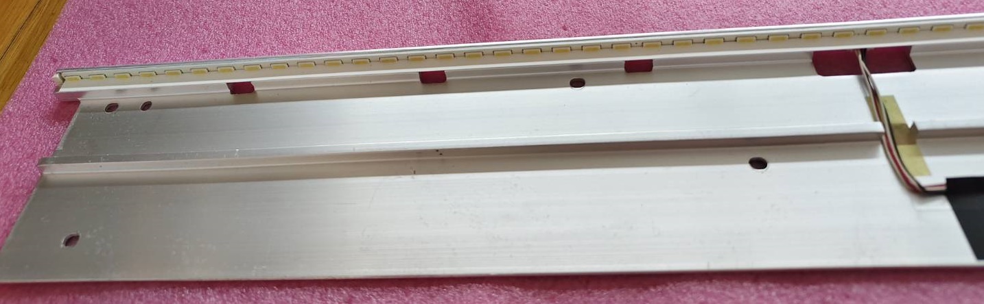 หลอดแบคไลน์ทีวี โซนี่ Sony อะไหล่แท้/มือสองพร้อมใช้งาน รุ่นKD-43X8300C