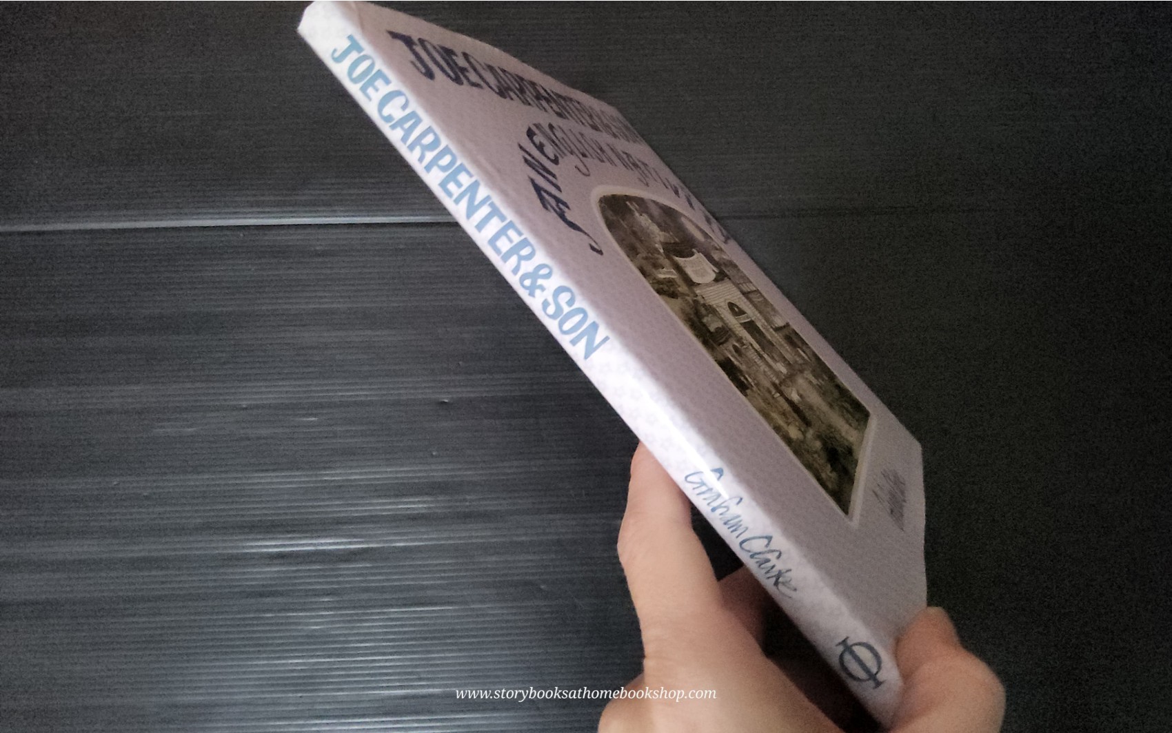 หนังสือนิทานปกแข็ง* 🍓🍓JOE CARPENTER&SON : AN ENGLISH NAIVITY