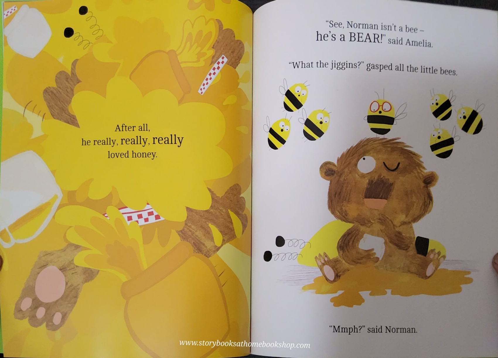 หนังสือนิทานปกอ่อน** 🍅THE BUMBLE BEAR BY NADIA SHIREEN