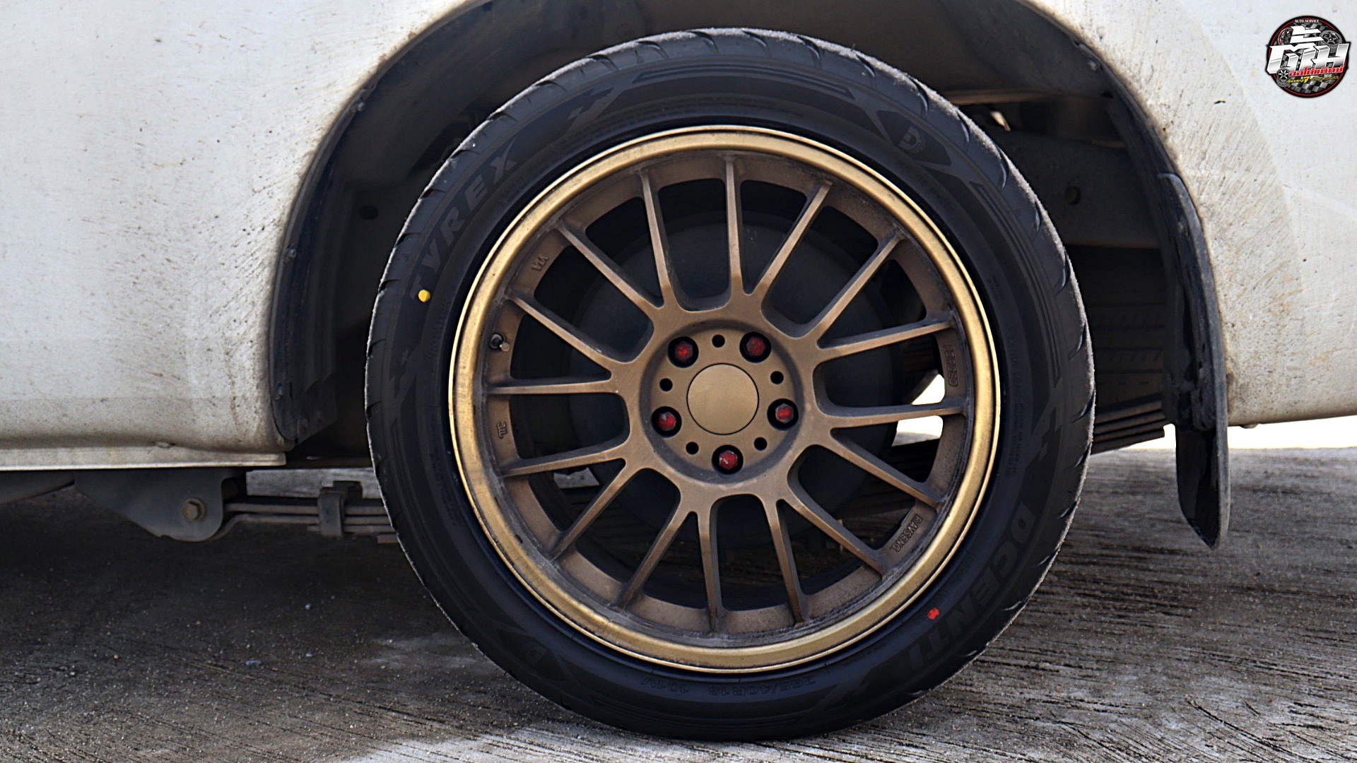 ISUZU D-MAX เปลี่ยนยาง DCENTI TYREX 265/40R18 101V