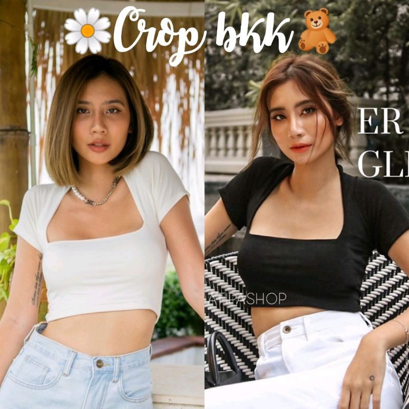 🌷Crave Crop🌷 เสื้อครอปแขนสั้นคอเหลี่ยมครึ่งตัว เนื้อผ้าเรย่อนเย็บ2ชิ้นอย่างดี ด้านหลังเป็นคอปก (1009)