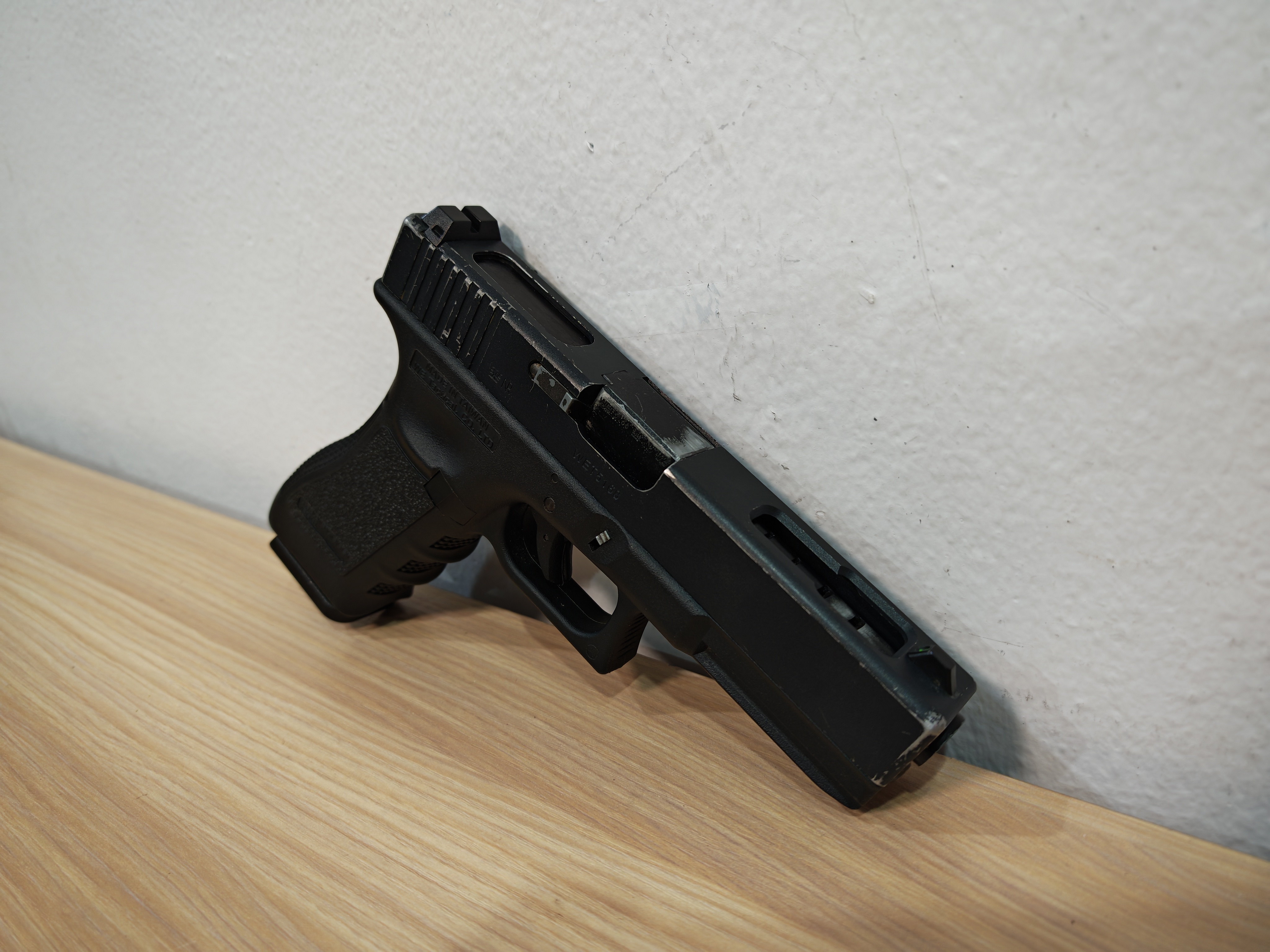 WE G18C Glock18C Gen3 Full Auto ไต้หวัน BB Gun บีบีกัน แบบแก๊ส ปืนอัดลม Airsoft Gun มือสอง