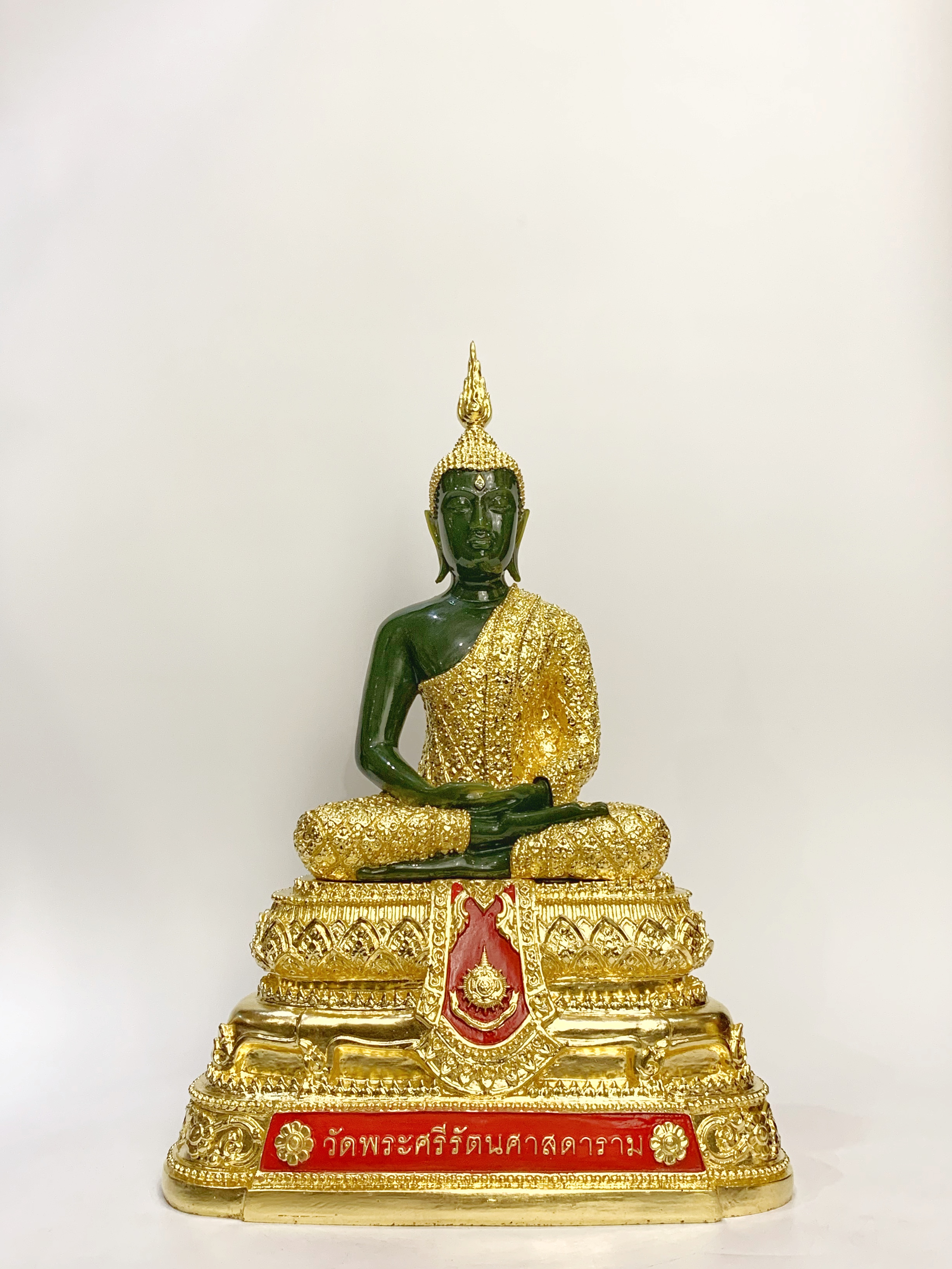 พระแก้วมรกต ทรงเครื่อง ฤดูฝน หน้าตัก 9 นิ้ว