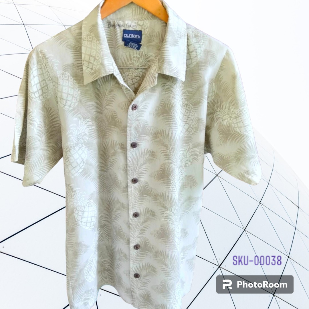 เสื้อฮาวายมือสอง ป้าย puritan ลายต้นมะพร้าว สับปะรด ผ้า 100% Cotton ไม่มีกระเป๋า กระดุมกะลา ไหล่ 17 อก 21 ยาว 28 ราคา 250 บาท ค่าจัดส่งเหมา ๆ 30 บาท (สั่งกี่ตัวก็ได้)
