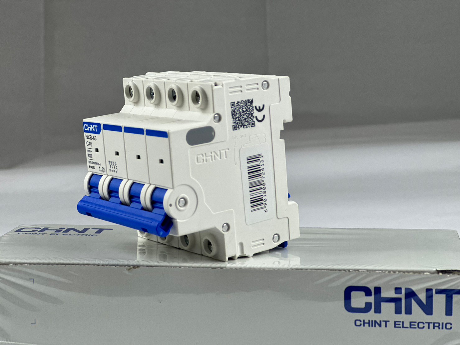 MCB เบรกเกอร์ขนาดเล็ก เบรกเกอร์ลูกย่อย NXB-63 C40 4P (Ic6KA)