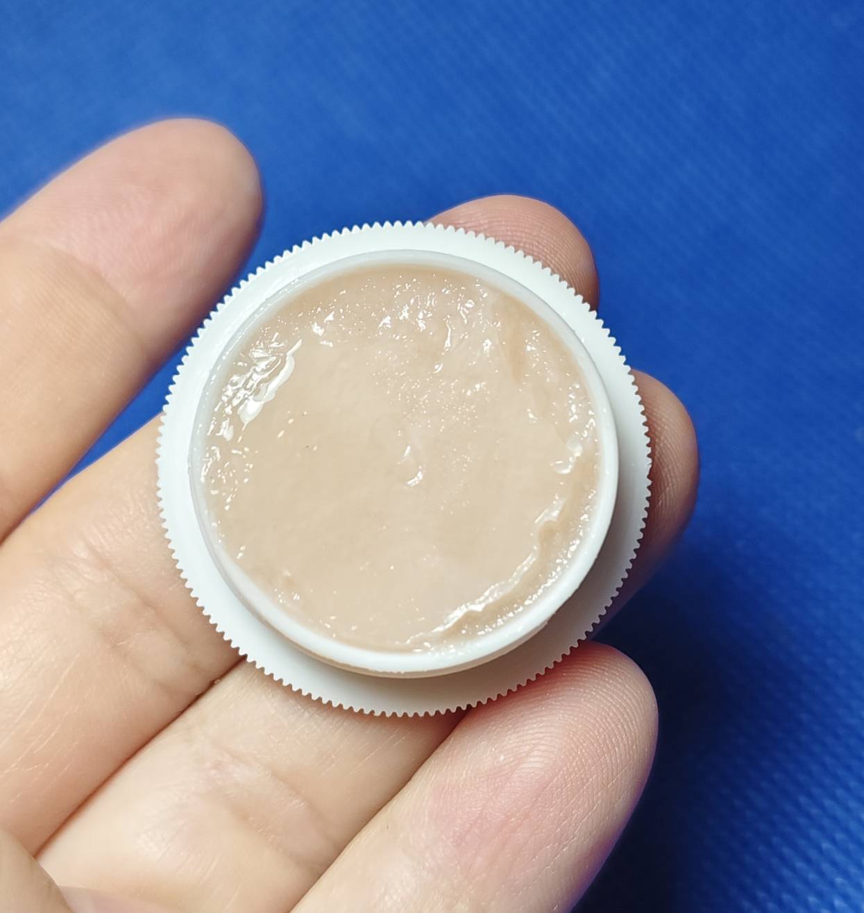 สีผึ้งจันทร์จิรา มหามงคล อาจารย์เหลี้ยม นาโยง สำนักไชยมงคล จ.ตรัง (ฆราวาสสายเขาอ้อ)