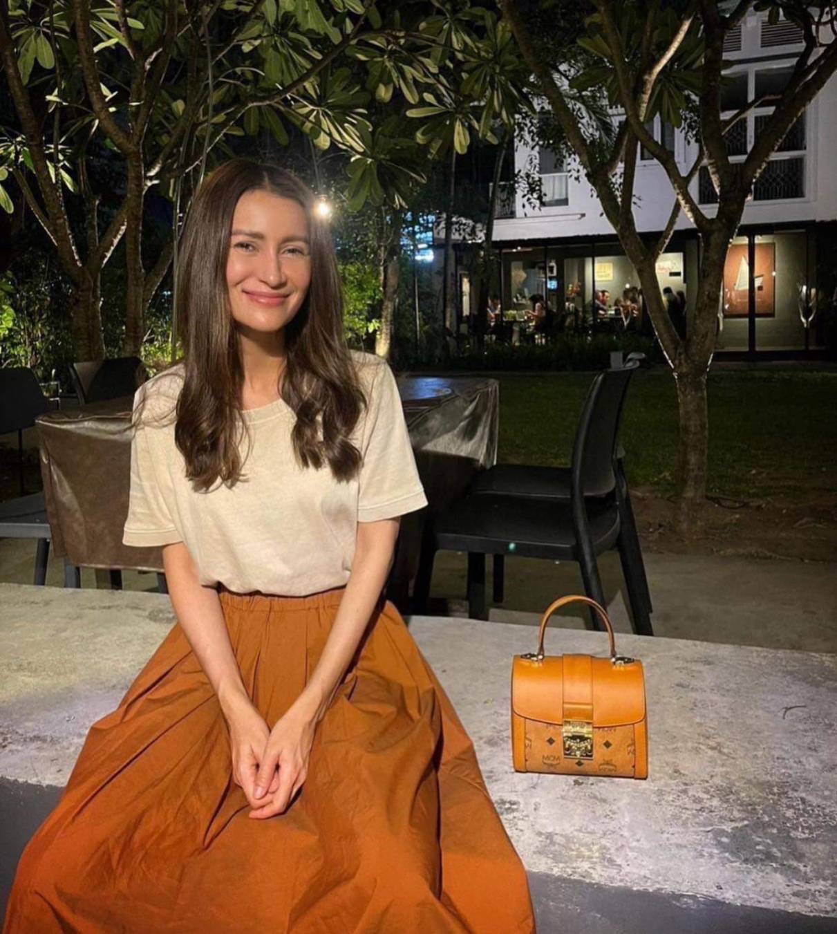 New Mcm tracy tophandle crossbody 14.0 x 18.0 x 10.0 ซม. อุปกรณ์.ถุงผ้า/การ์ด