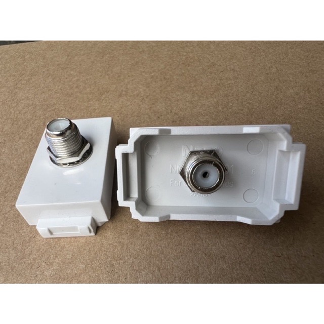 Outlet เอ้าท์เล็ตผนัง ( Link ) งานดิจิตอลทีวี งานจานดาวเทียม