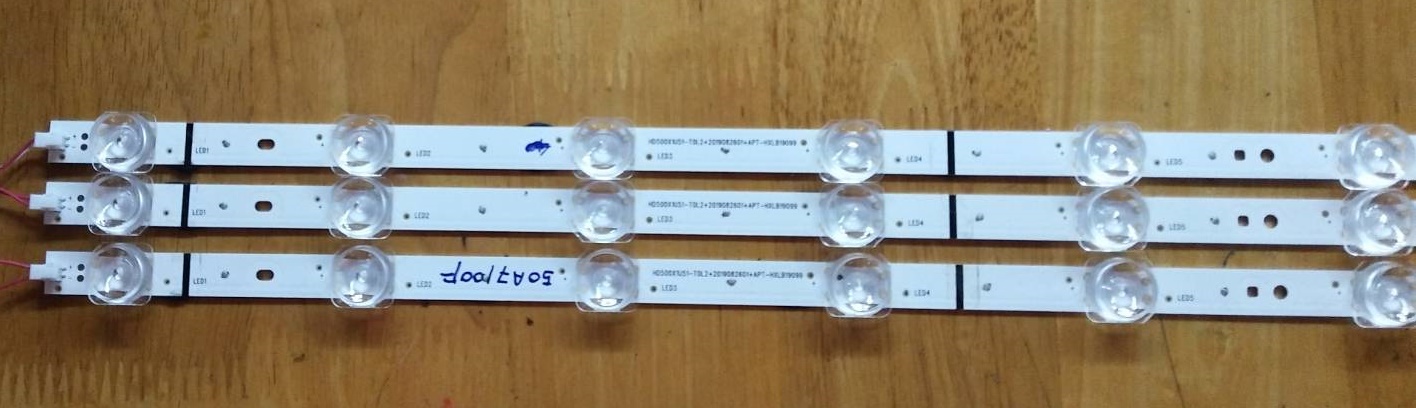 หลอดแบคไลน์ทีวี ไฮเซน HISENSE ของแท้มือสองถอดจากเครื่อง รุ่น50A7100F