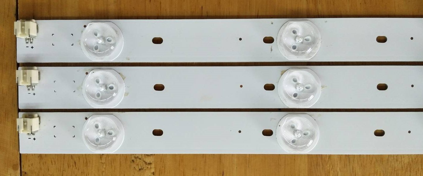 หลอดLEDแบล็คไลท์โตชิบา(TOSHIBA) ของแท้ถอดจากเครื่อง ใช้กับรุ่น32P2300VT, 32L3450VT, 32L5450VT