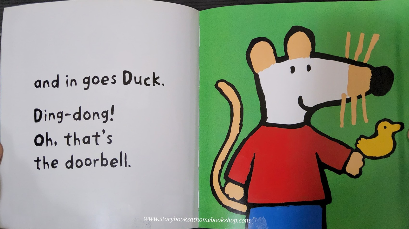 หนังสือนิทานปกอ่อน** 🍅🍓MAISY'S BATHTIME BY LUCY COUSINS BY LUCY COUSINS