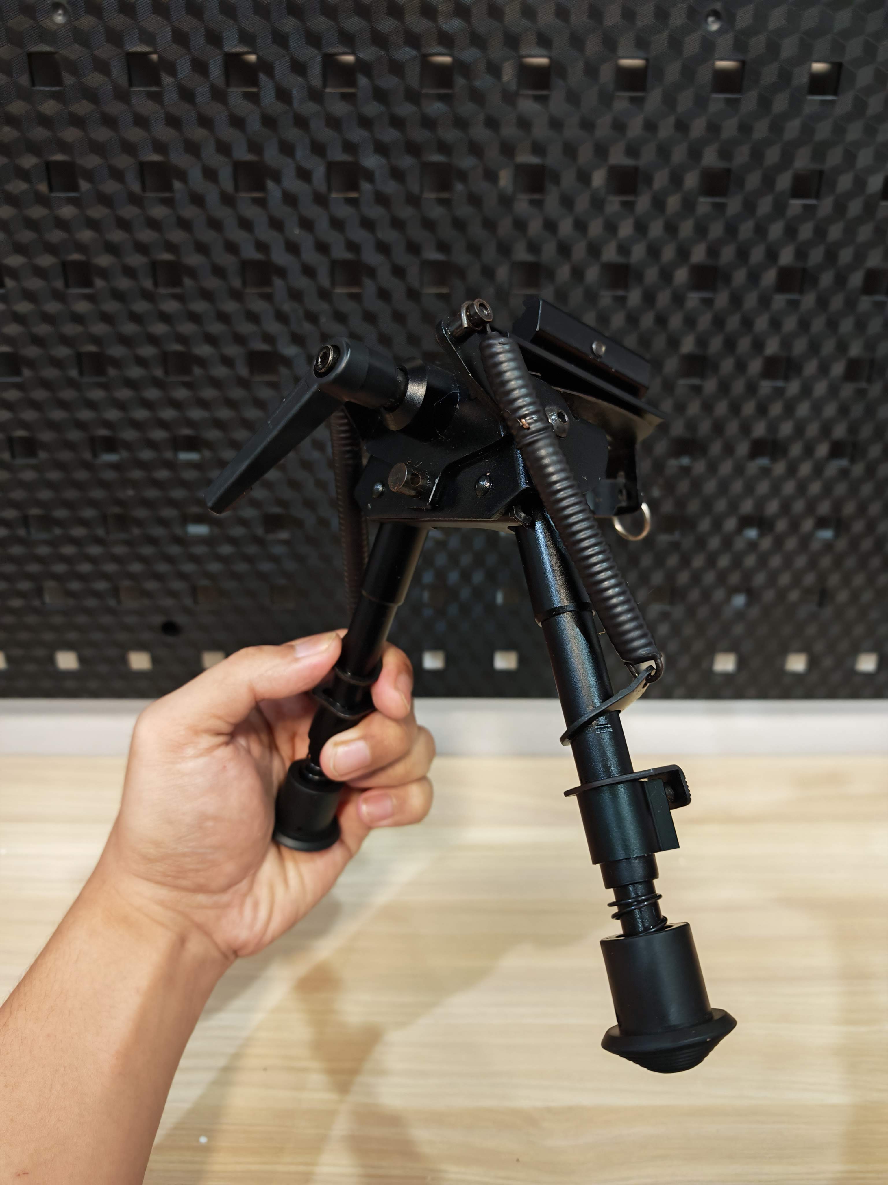 ขาทรายสปริง Harris 6-9 นิ้ว Pod Lock พร้อมที่ล็อคกับราง Picatinny มือสอง