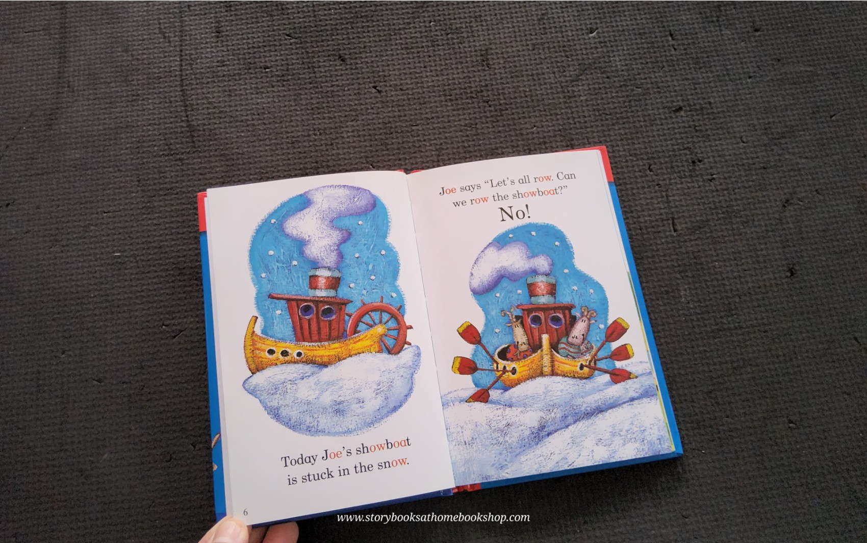 หนังสือนิทานปกแข็ง** ♥️PHONICS BOOK8:JOE'S SHOWBOAT