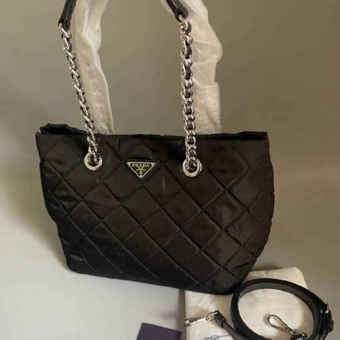 New Prada Nylon Shoulder Bag สะพายไหล่ได้ มีสายยาว ครอสบอดี้ได้ ถอดออกได้