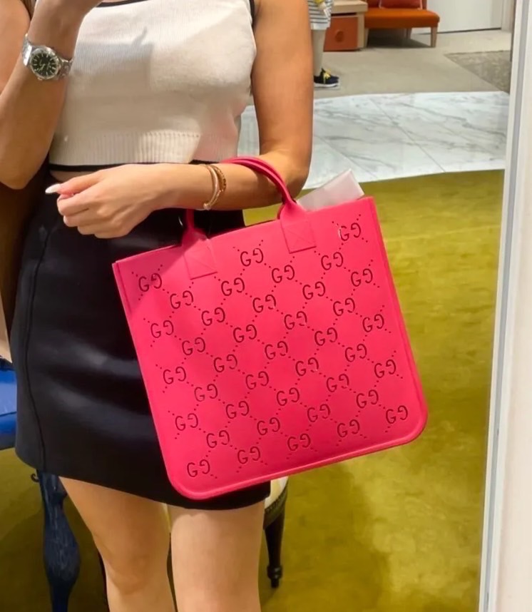 โปร New Gucci rubber tote kids อุปกรณ์ : ป้ายแท็ค แคร์บุ๊ค ถุงผ้า