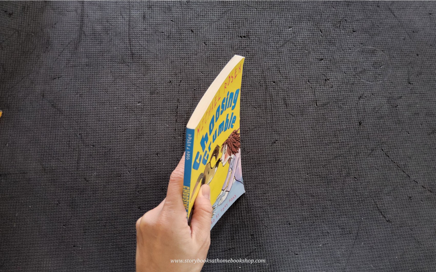 วรรณกรรมเยาวชน** 🍅Choosing Crumble by Michael Rosen,Tony Ross (Illustrator)