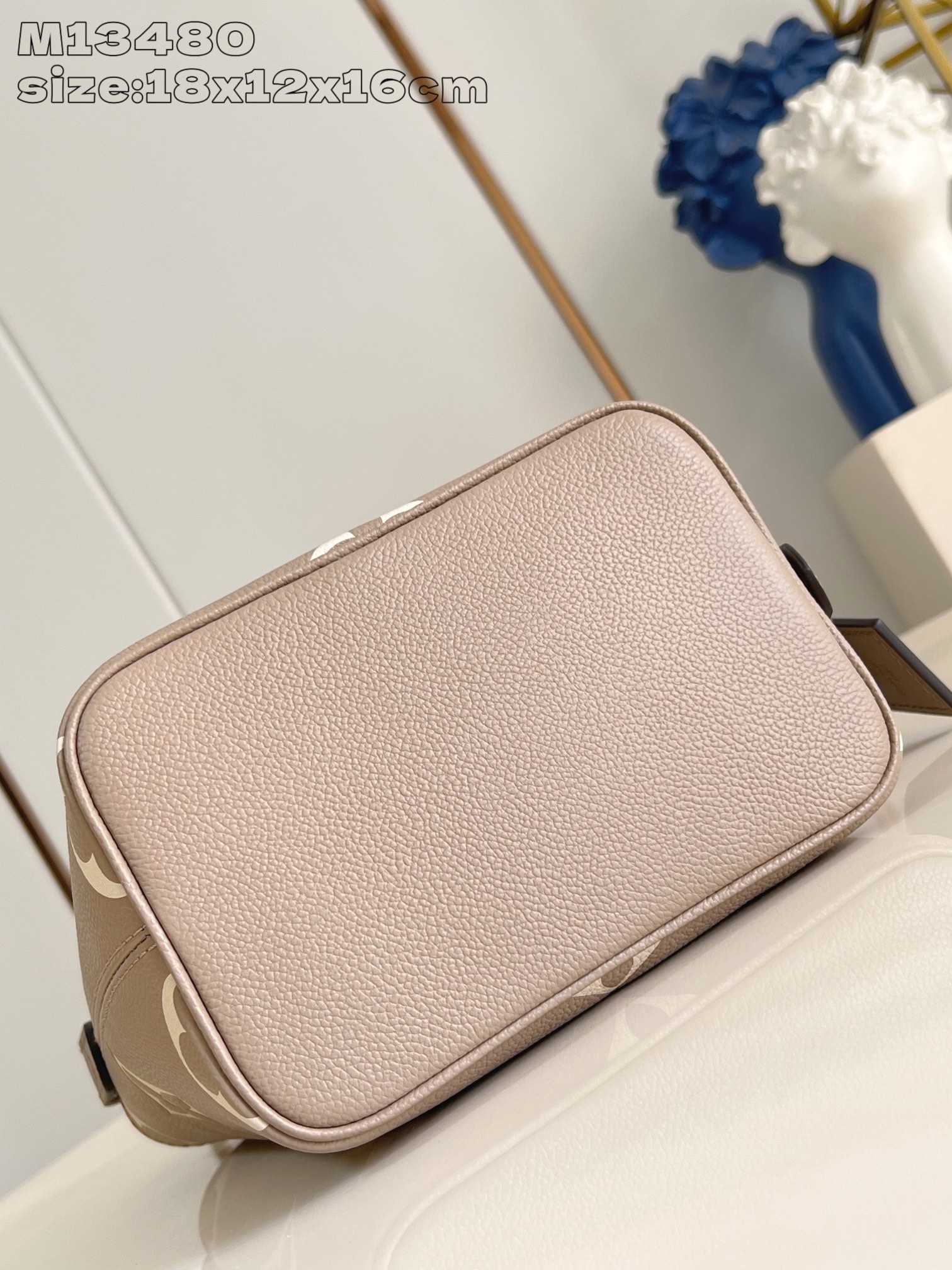 [Pre-order] Louis Vuitton กระเป๋ารุ่น All In BB Bicolor Monogram Empreinte Beige/Cream งานเกรด Vip คุณภาพดีที่สุด