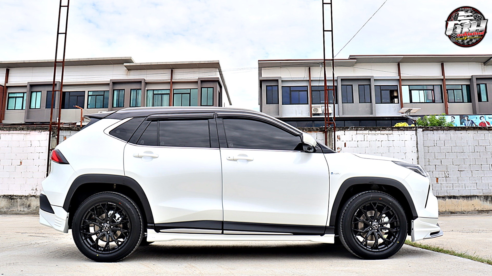 TOYOTA YARIS CROSS เปลี่ยนล้อแม็กซ์ NAYA ALPHA-3 ขอบ18นิ้ว