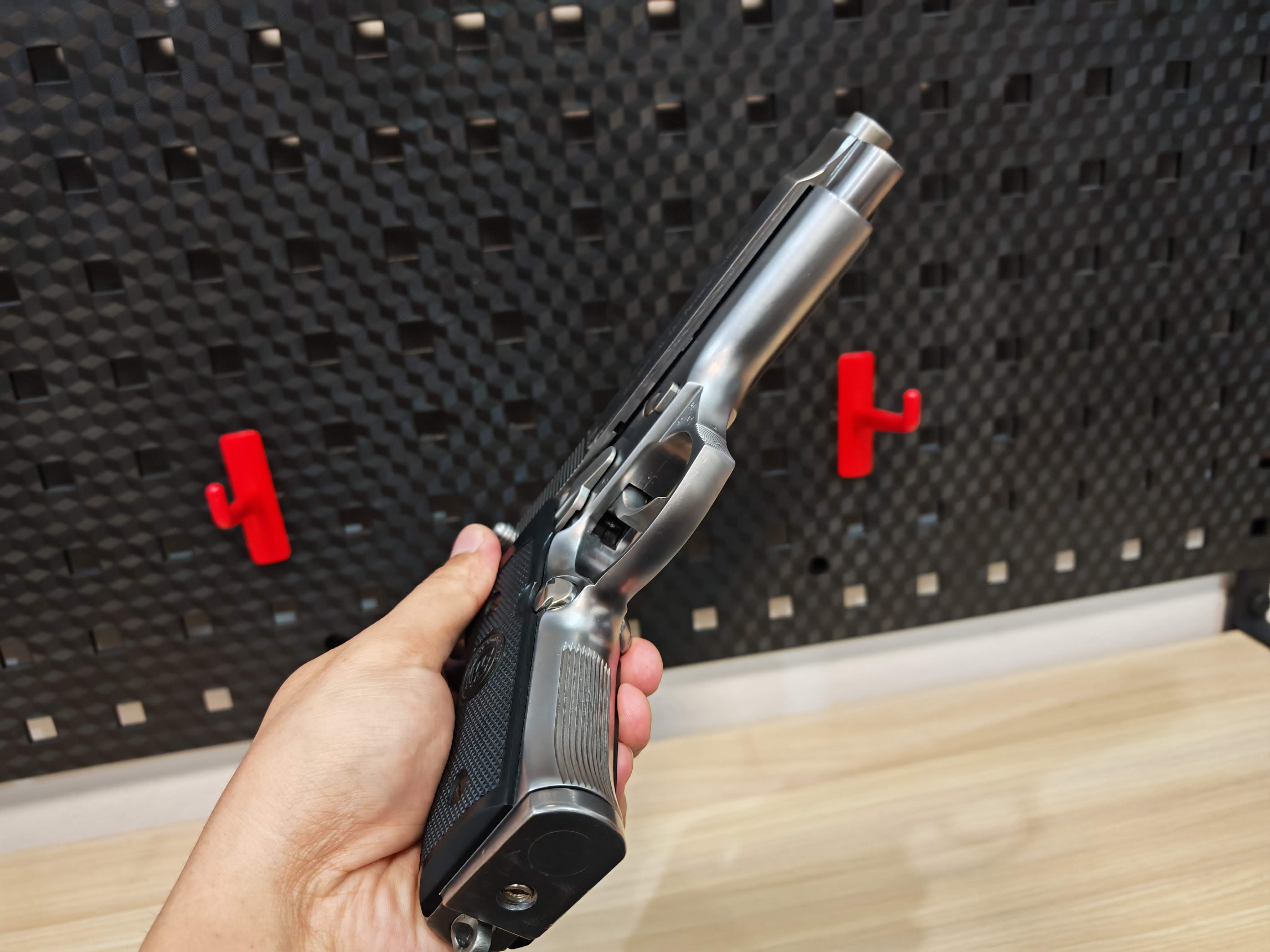 WE Beretta M92 Semi Version GBB เงิน ไต้หวัน BB Gun บีบีกัน แบบแก๊ส ปืนอัดลม มือสอง Airsoft Gun