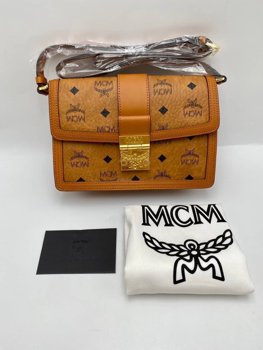 โปร New Mcm small tracy บาทอุปกรณ์การ์ด ถุงผ้า