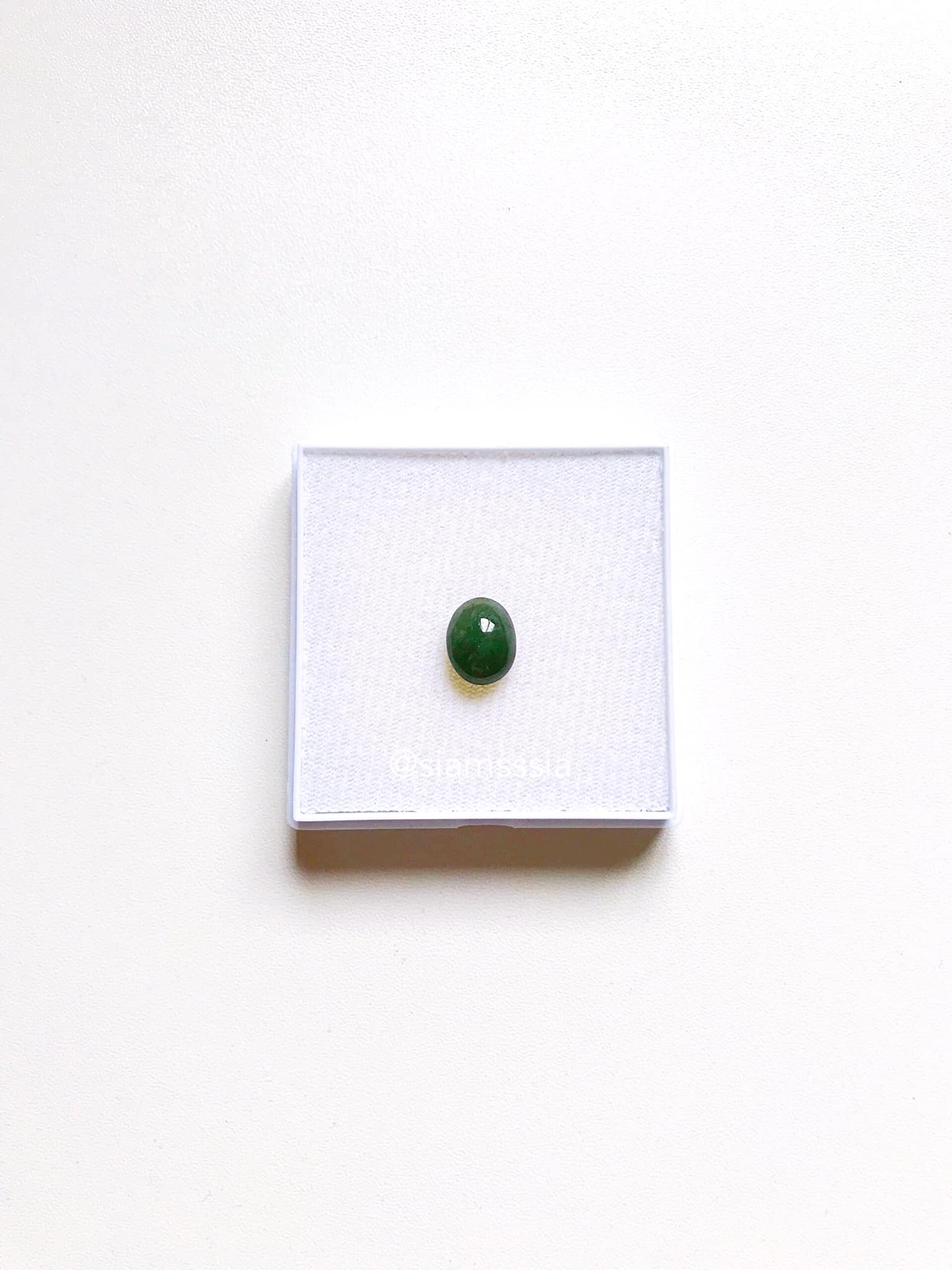 Jadeite Type A หยกพม่าแท้ เกรดเขียว A+++
