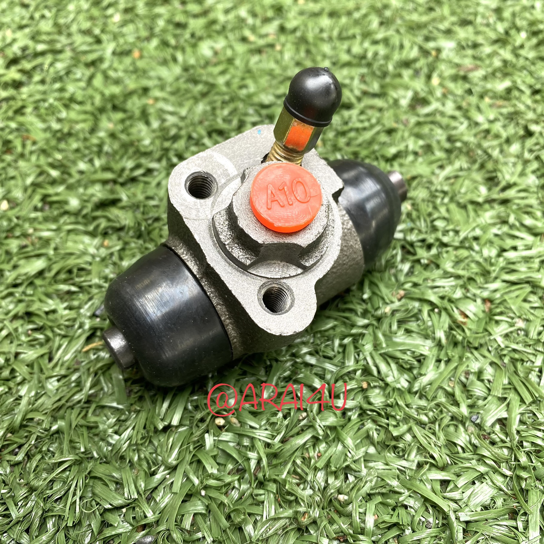 กระบอกเบรคหลัง TOYOTA AE100 (ซ้าย)