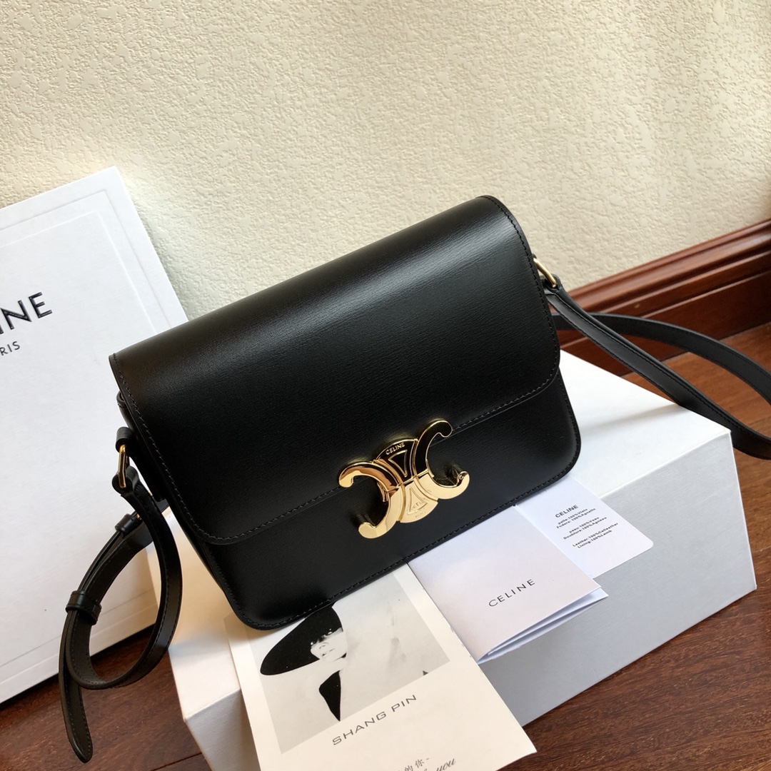 [Pre-order] Celine Teen Triomphe Bag in shiny calfskin Black งานเกรดเทียบแท้ งานvip คุณภาพดีที่สุด