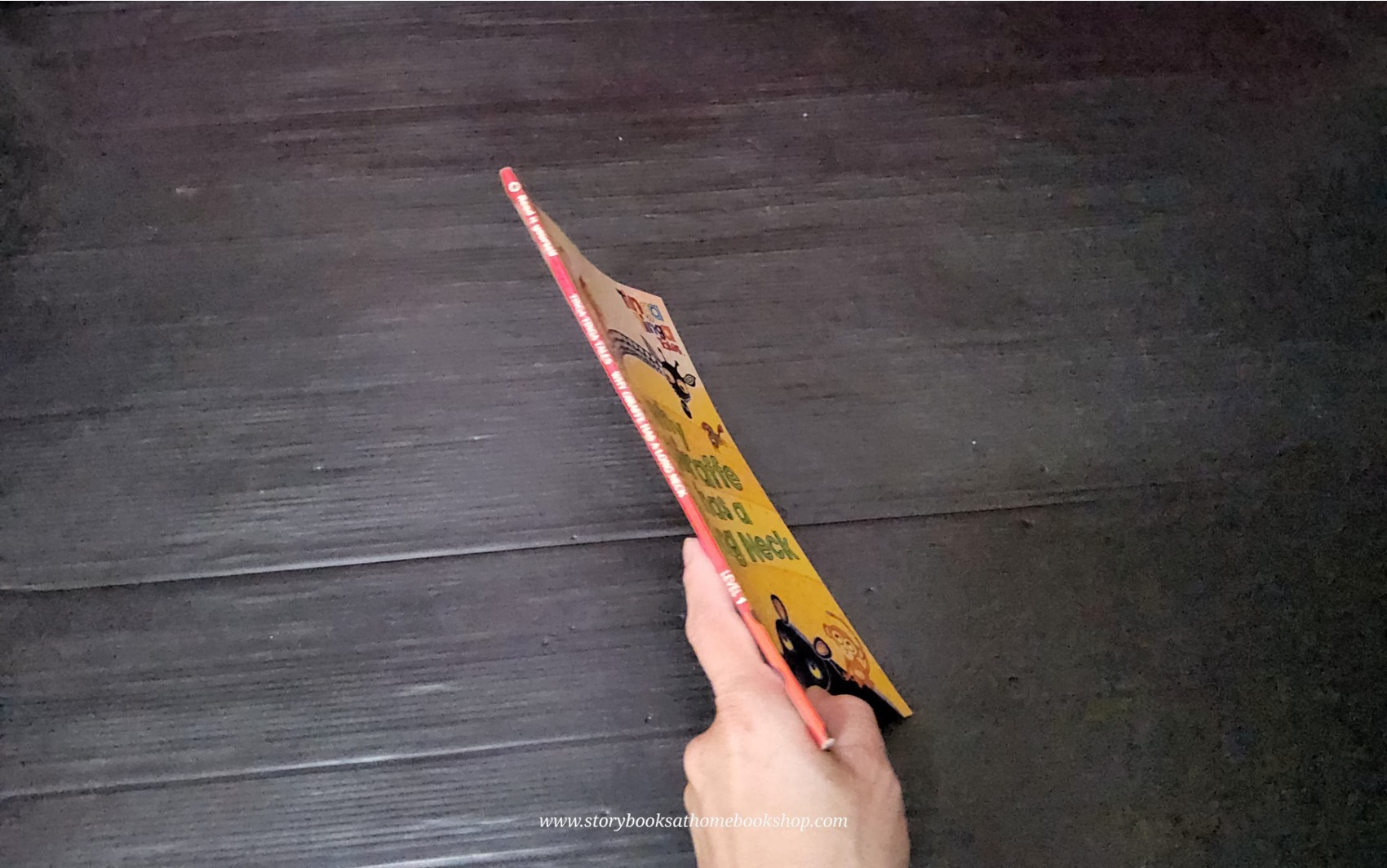 หนังสือนิทานปกอ่อน** 🍅🍓READ IT YOURSELF: WHY GIRAFFEE HAS A LONG NECK LEVEL1