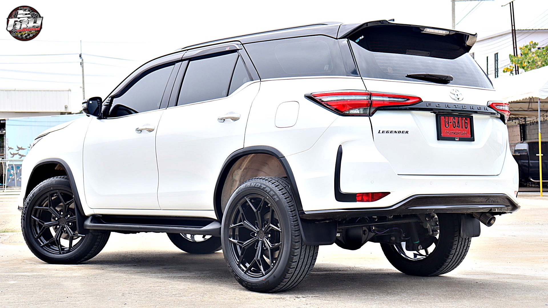 TOYOTA FORTUNER LEGENDER ป้ายแดง เปลี่ยนล้อแม็กซ์ VAGE VF X01 SUV ขอบ20นิ้ว