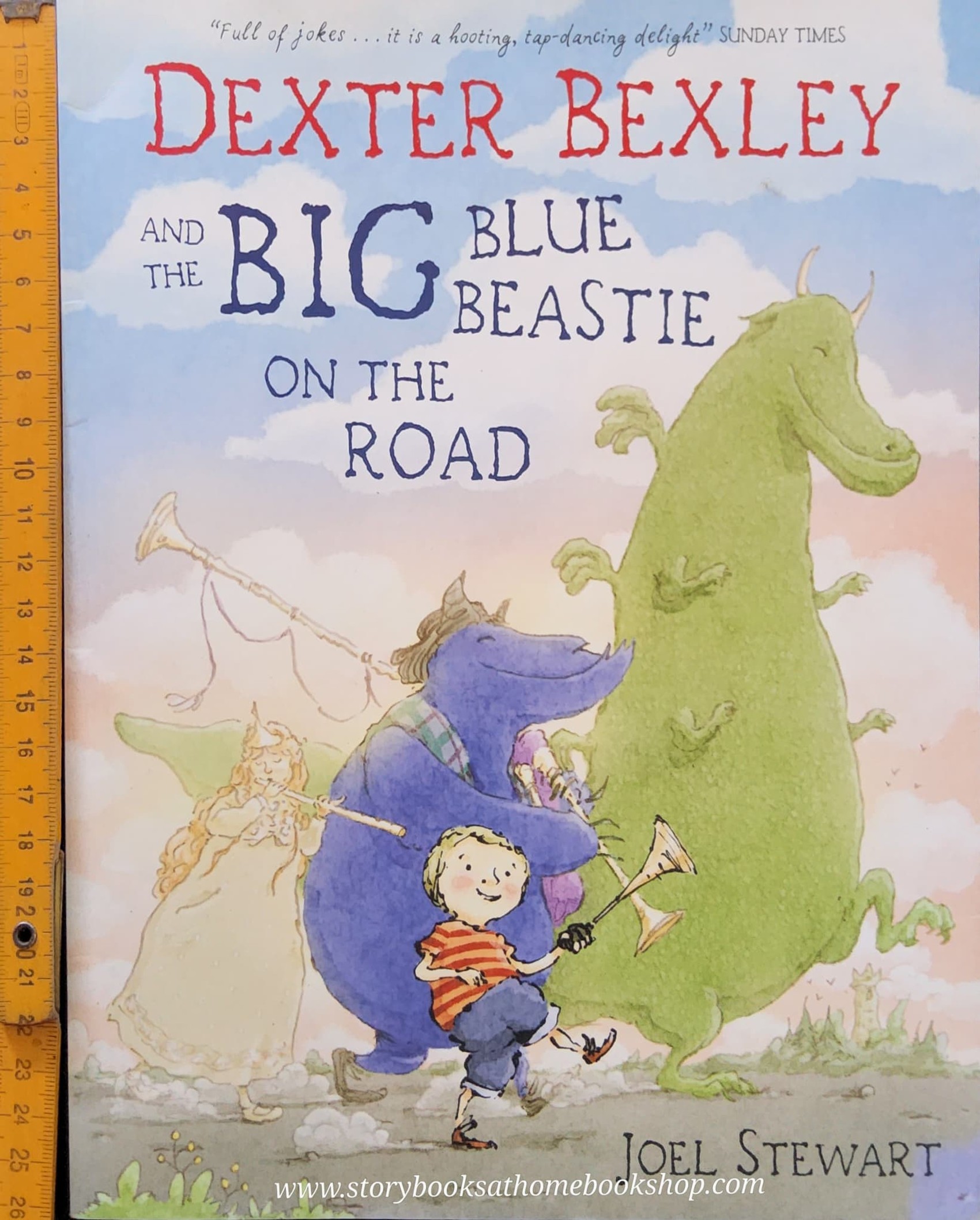 หนังสือนิทานปกอ่อน** 🍅🍓DEXTER BEXLEY AND THE BIG BLUE BEATIE ON THE ROAD BY JOEL SEWART
