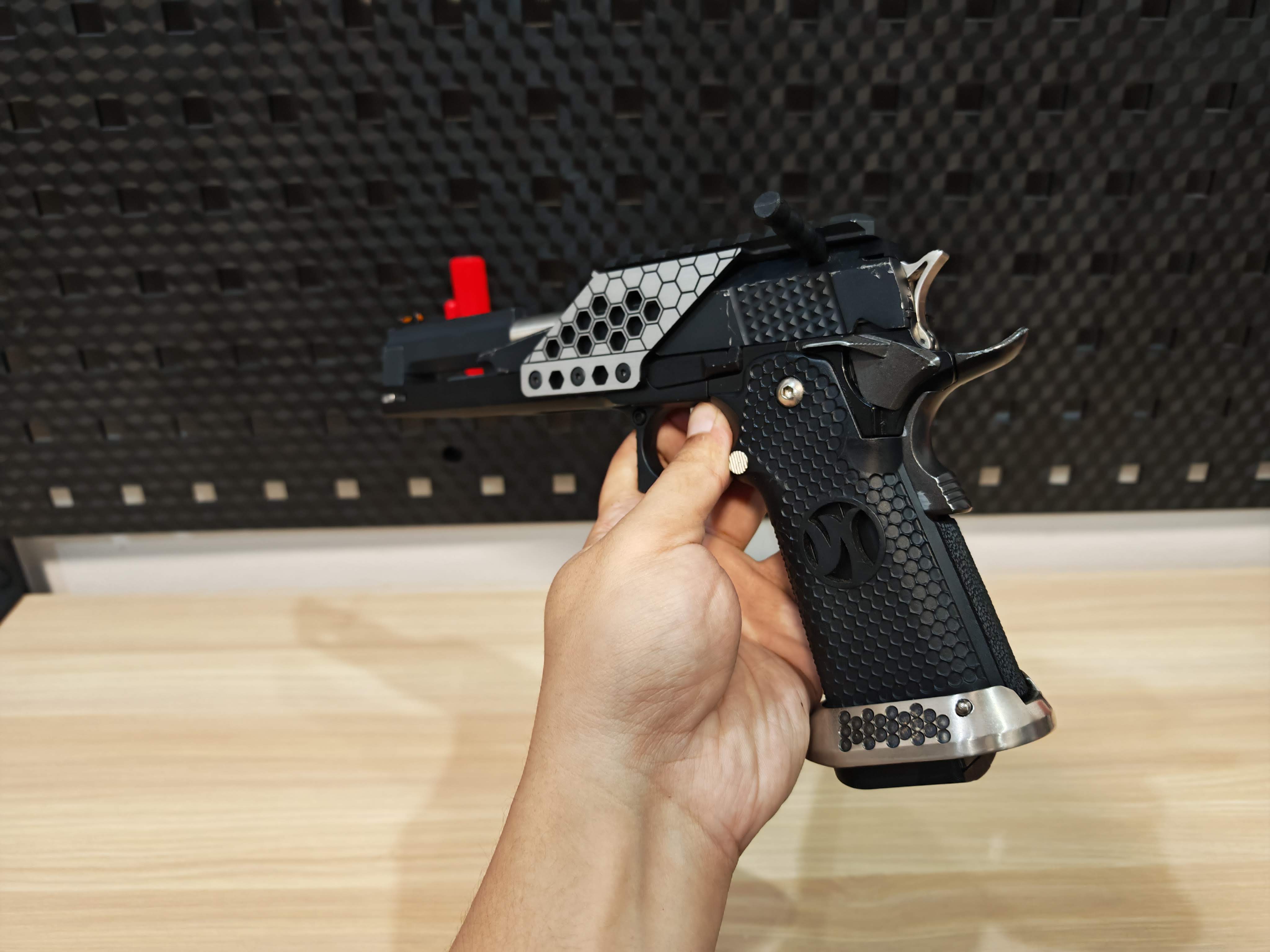 AW Custom HX2202 Hi-Capa 6" Dragon ไต้หวัน BB Gun บีบีกัน แบบแก๊ส ปืนอัดลม มือสอง Airsoft Gun