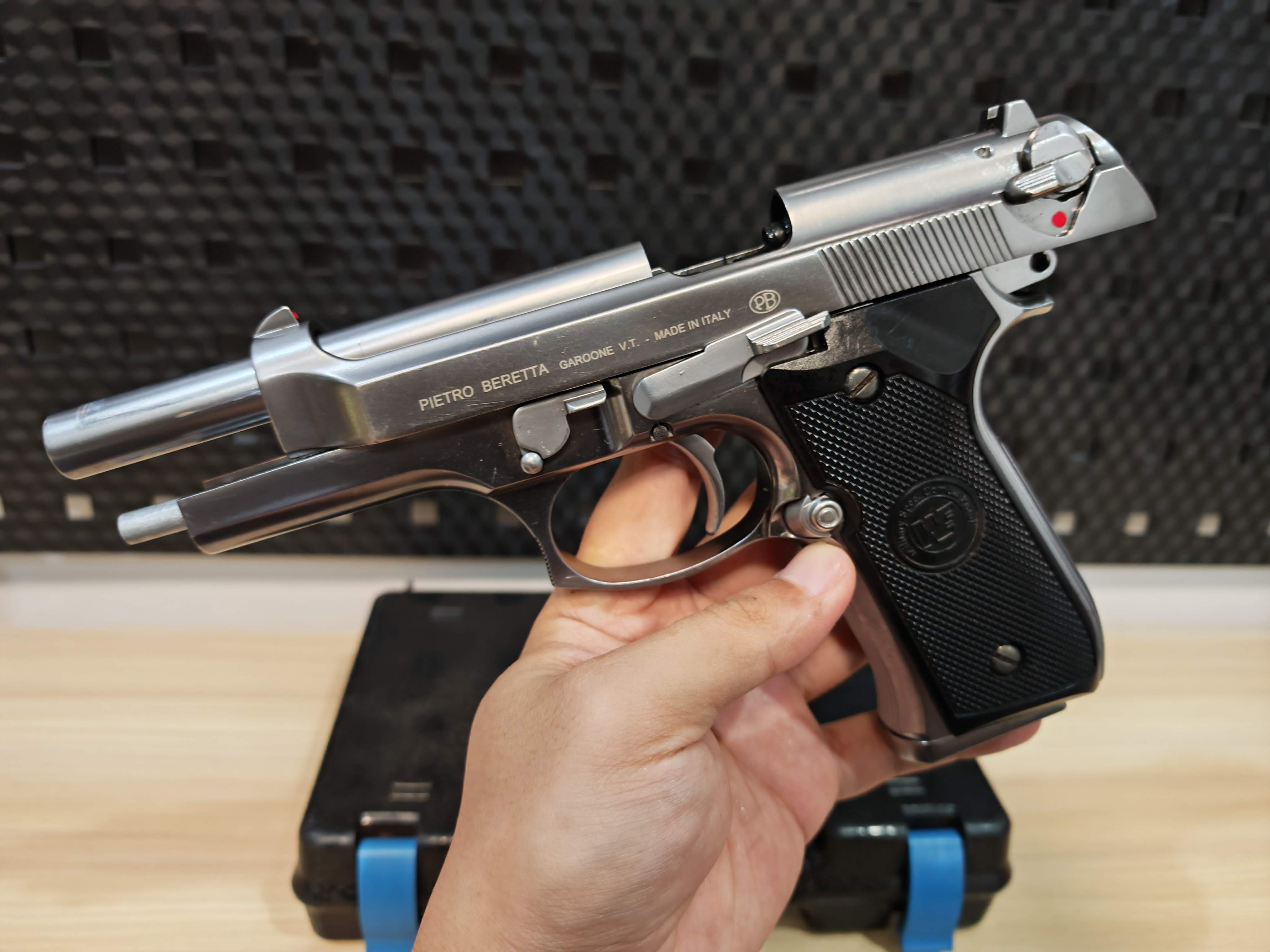 WE Beretta M92 Semi Version GBB เงิน ไต้หวัน BB Gun บีบีกัน แบบแก๊ส ปืนอัดลม มือสอง Airsoft Gun