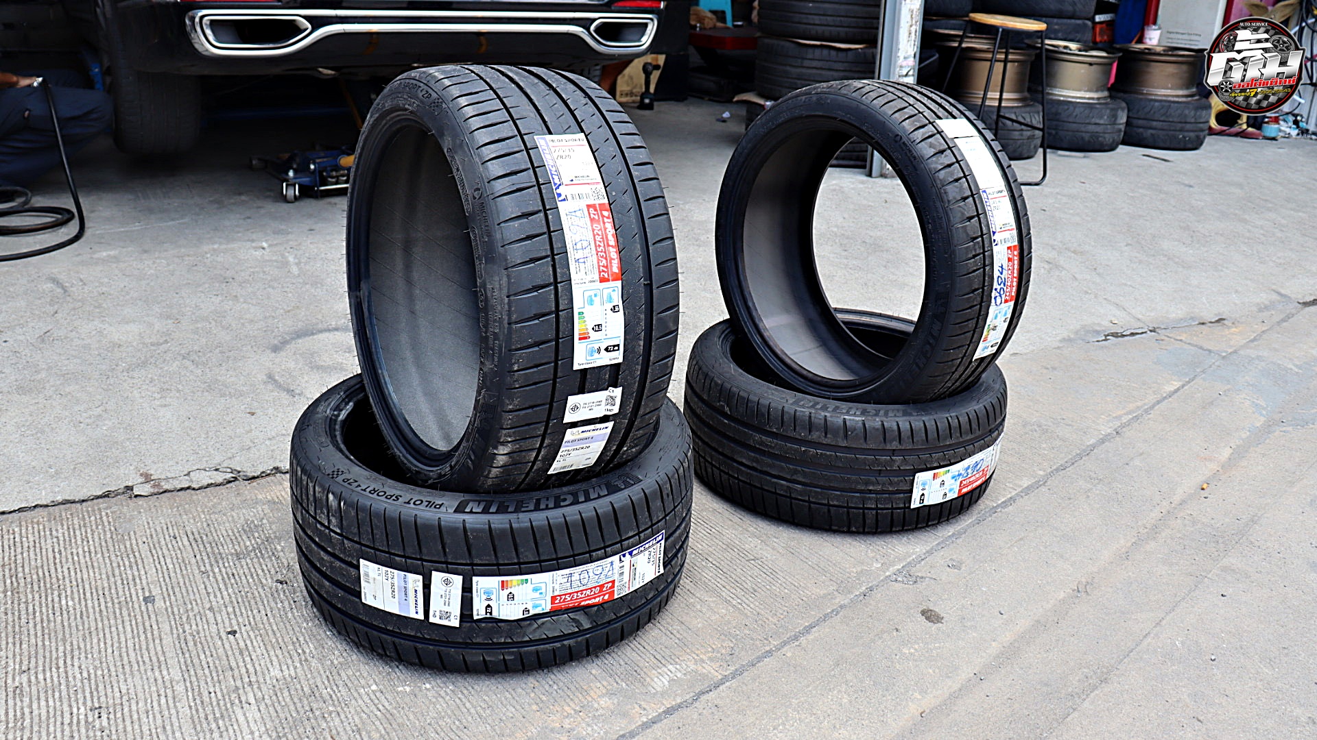 BMW Series7 740Le เปลี่ยนยาง MICHELIN Pilot Sport 4 ZP F 245/40R20 99Y R 275/35R20 102Y